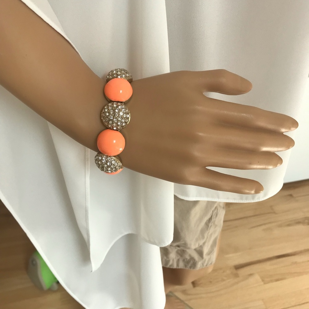 Chunky Orange and Gold Stretch Bracelet. NWOT